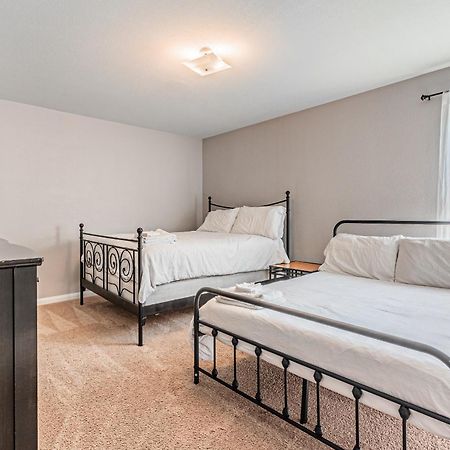 Luxury 5Br Dallas Retreat With Business Amenities - Perfect For Business Travelers, Families & Groups Exterior photo
