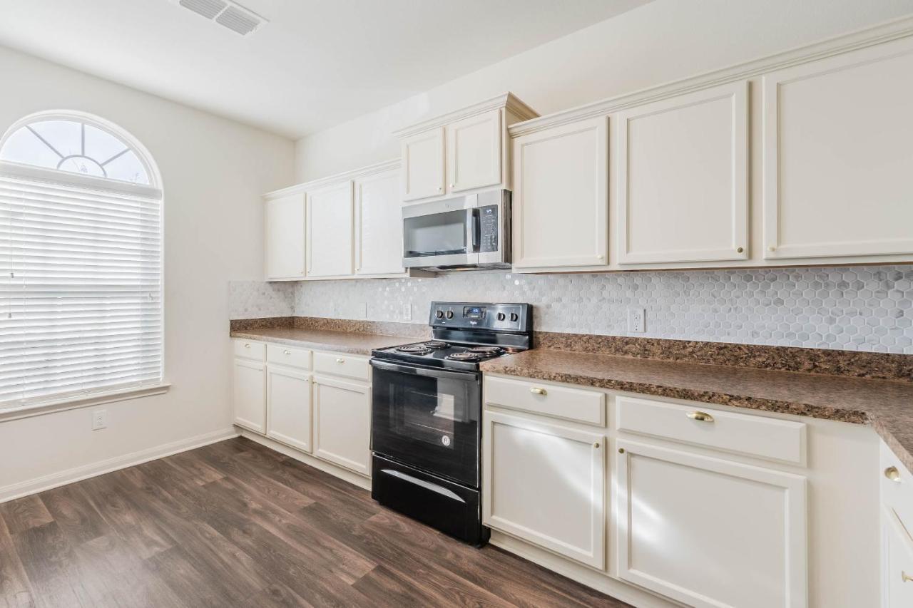 Luxury 5Br Dallas Retreat With Business Amenities - Perfect For Business Travelers, Families & Groups Exterior photo