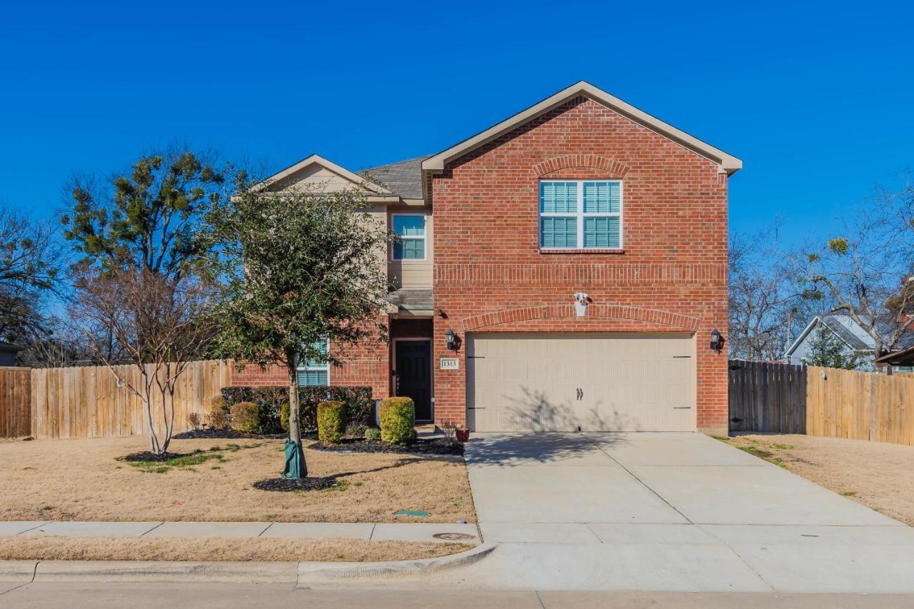 Luxury 5Br Dallas Retreat With Business Amenities - Perfect For Business Travelers, Families & Groups Exterior photo